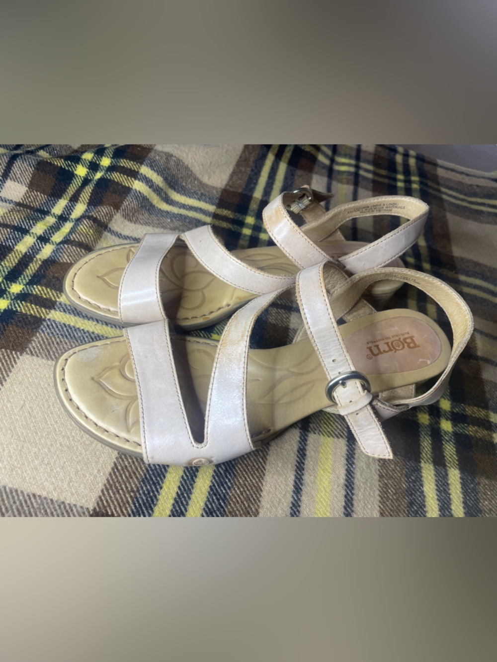 Børn Women's Beige Leather Block Heel Sandals - Comfort Strappy Design Sz 9 EUC - Picture 2 of 9